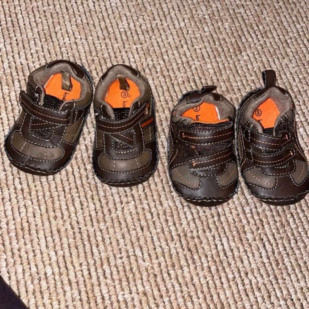 2 pairs of Koala Baby shoes like brand new